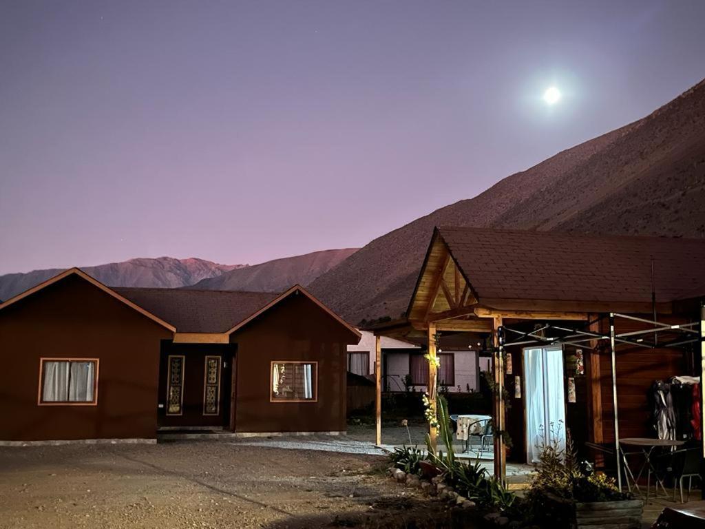 Cielo De Peralillo - Valle De Elqui Holiday home *