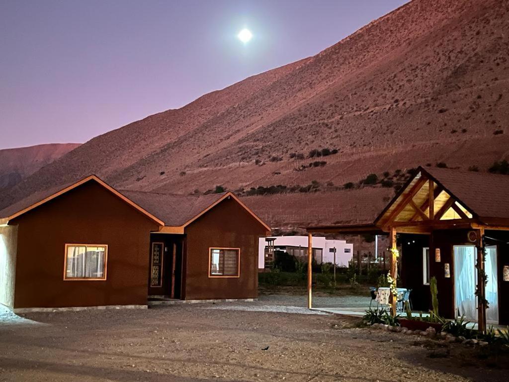 Cielo De Peralillo - Valle De Elqui Holiday home *